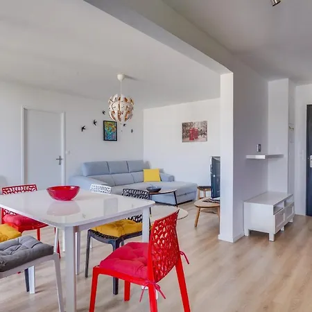 Les Hauts St Louis - Appt Avec Terrasse Apartamento *
